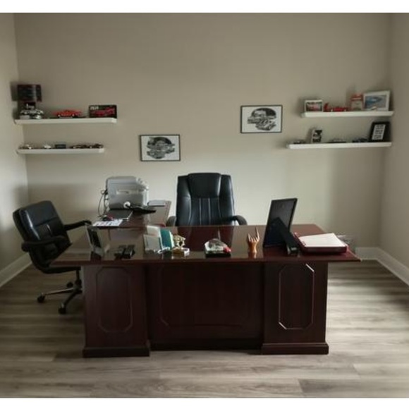 Floating Shelf 42in. - Picture 4 of 5